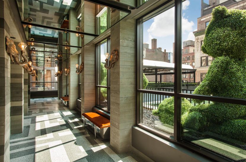 Magic Hour Rooftop Bar & Lounge - Entry Corridor