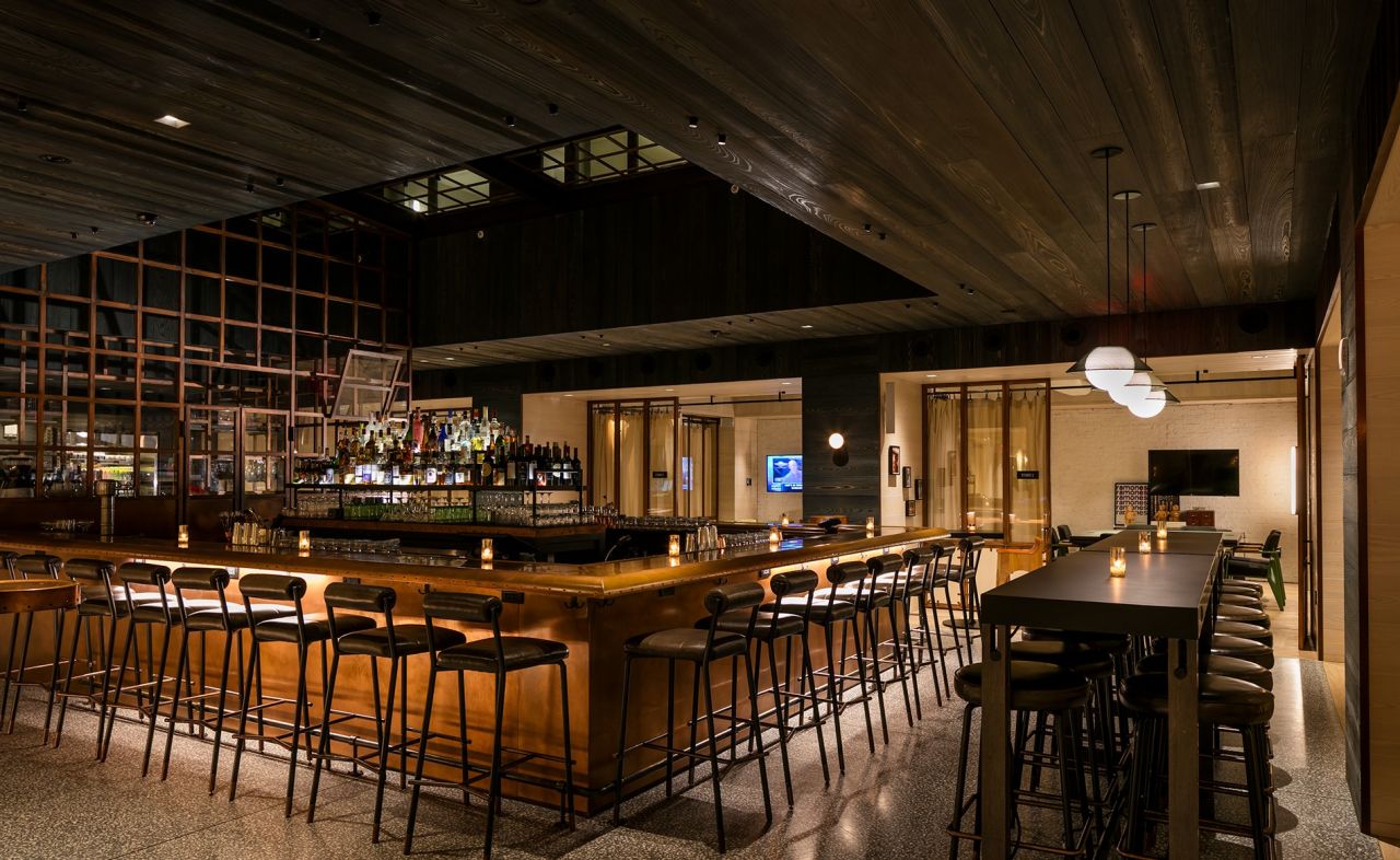 Bar Moxy
